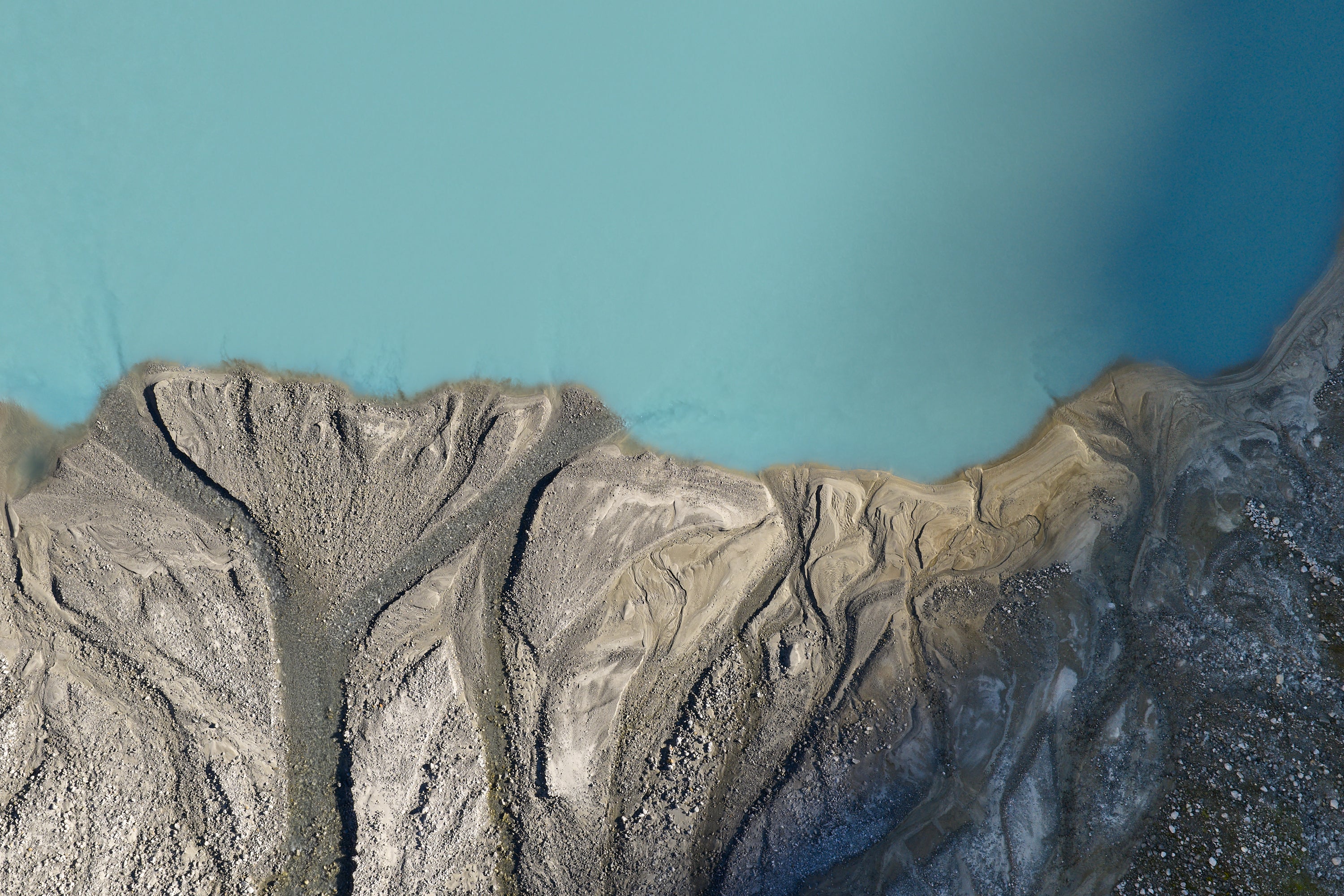 Basic image – ready for print or licensing.