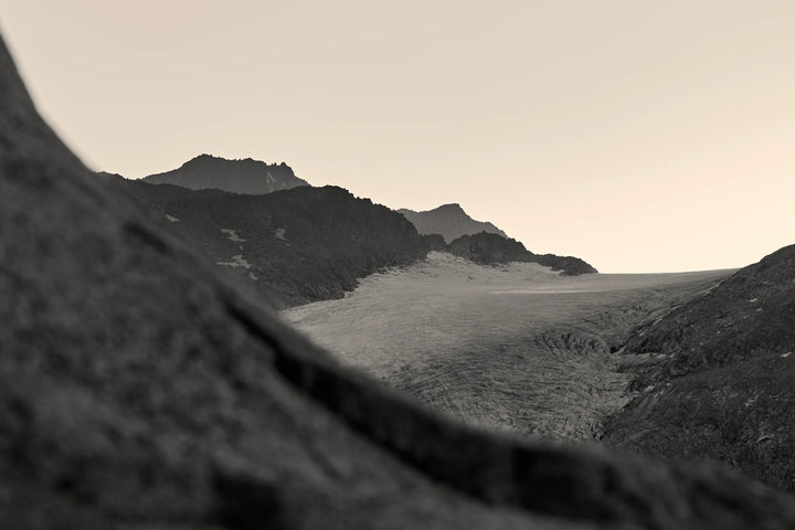 Basic image – ready for print or licensing.