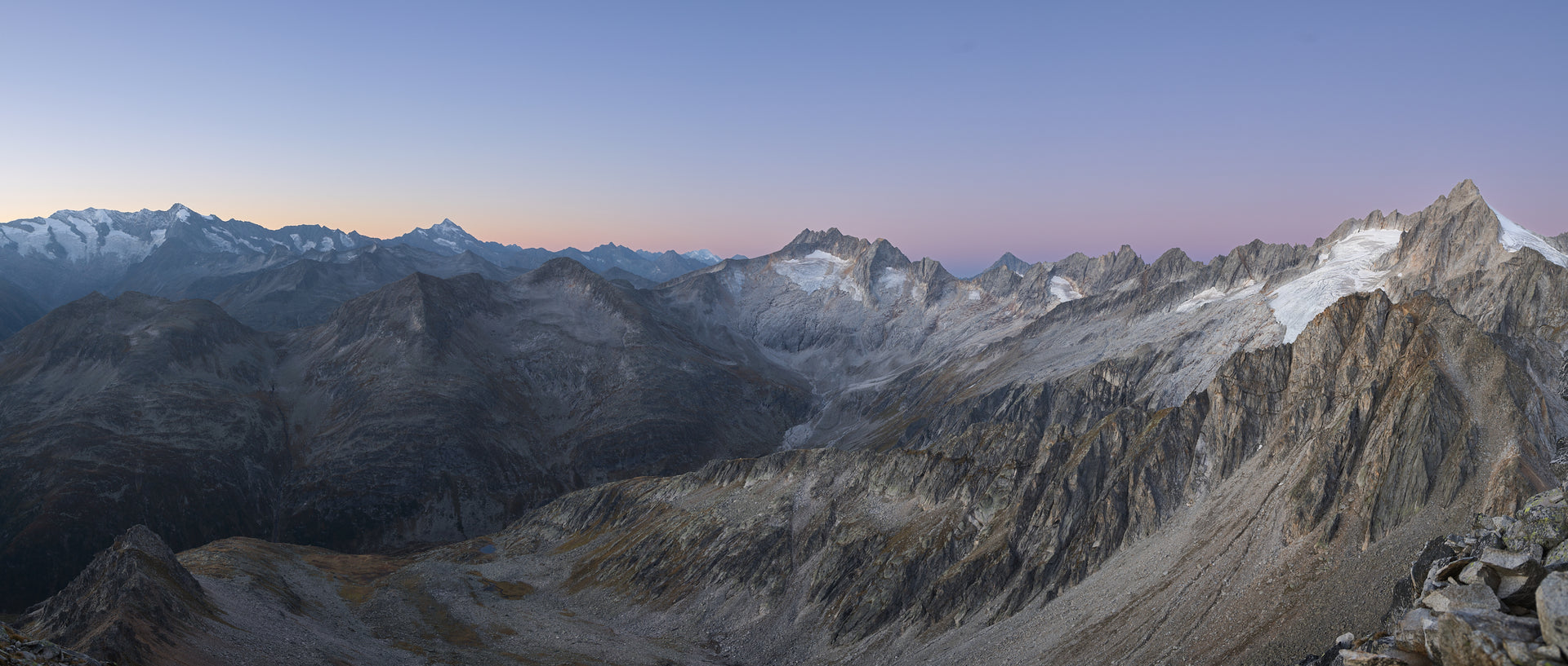 Basic image – ready for print or licensing.