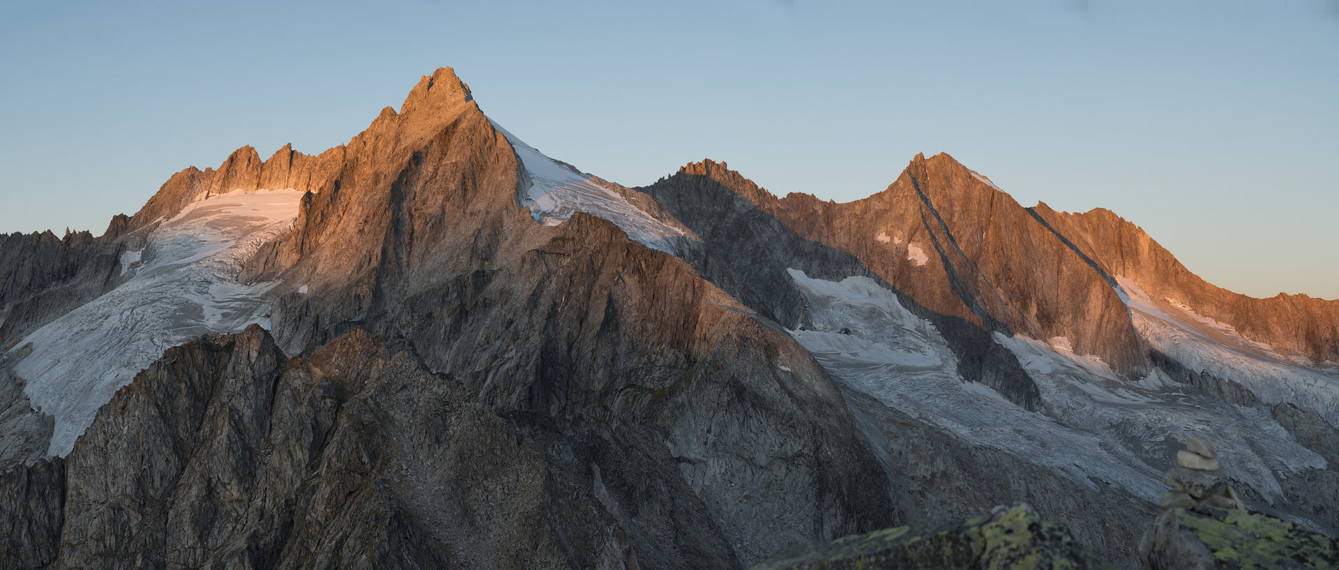 Basic image – ready for print or licensing.