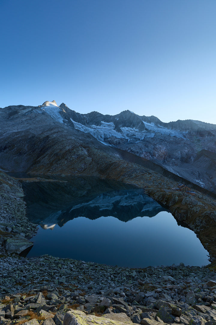 Basic image – ready for print or licensing.