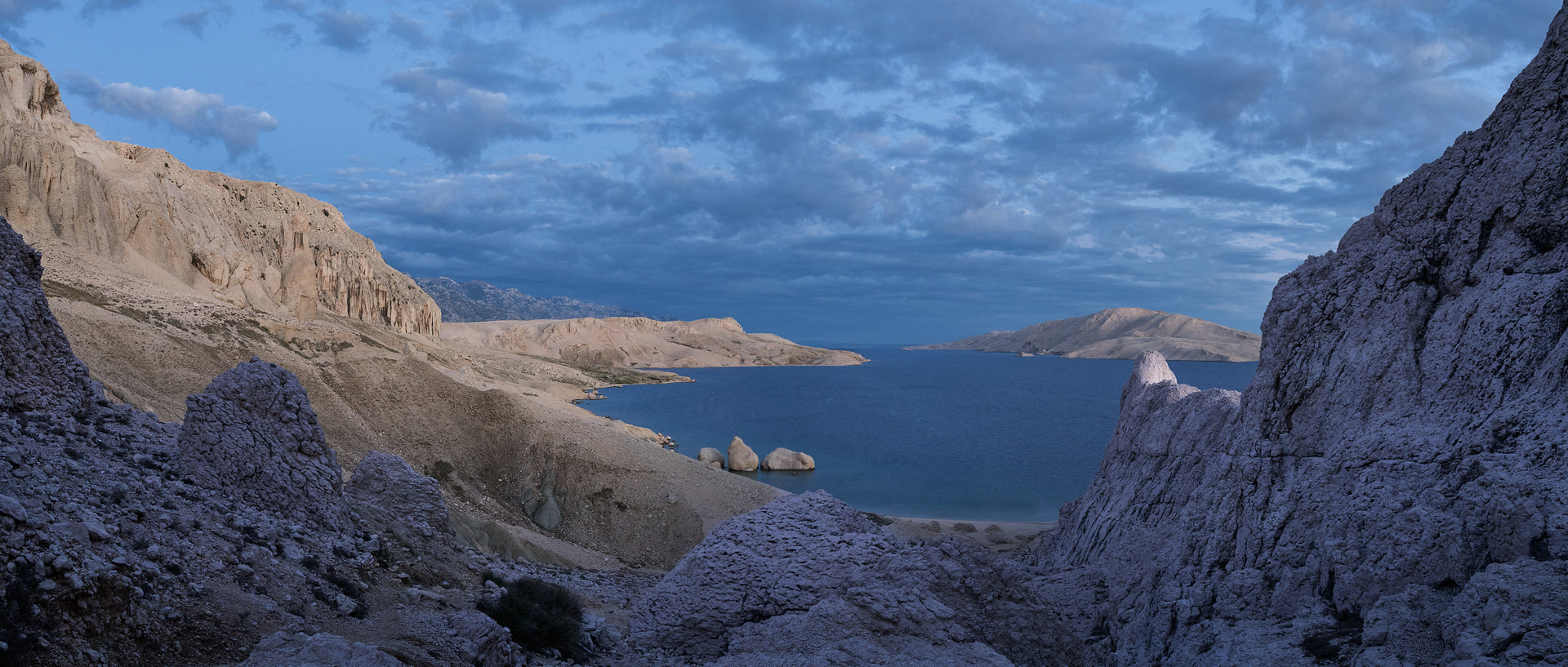 Basic image – ready for print or licensing.