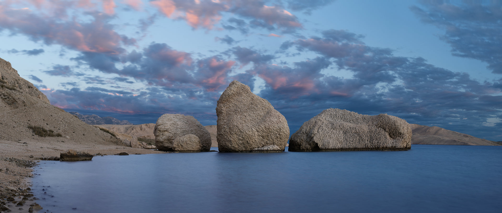 Basic image – ready for print or licensing.