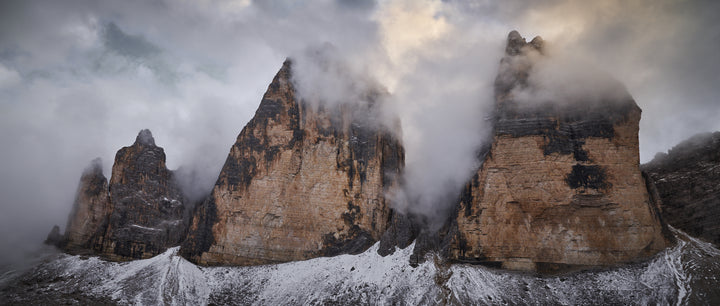 Basic image – ready for print or licensing.